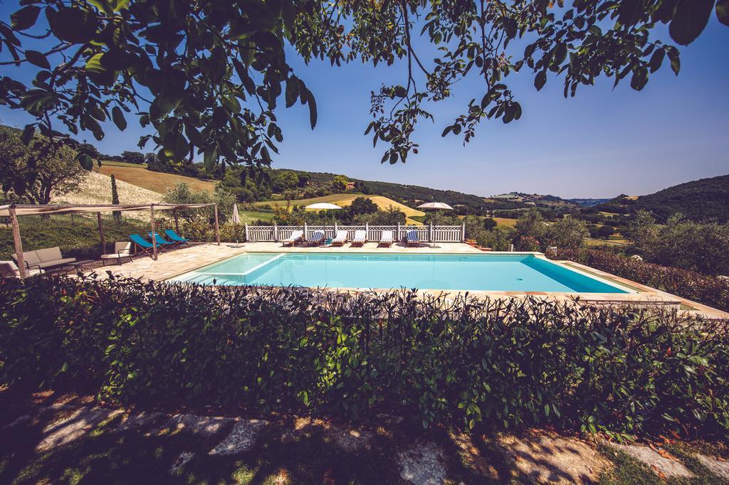 Agriturismo Casal San Sergio ฟอสซอมโบรเน ภายนอก รูปภาพ